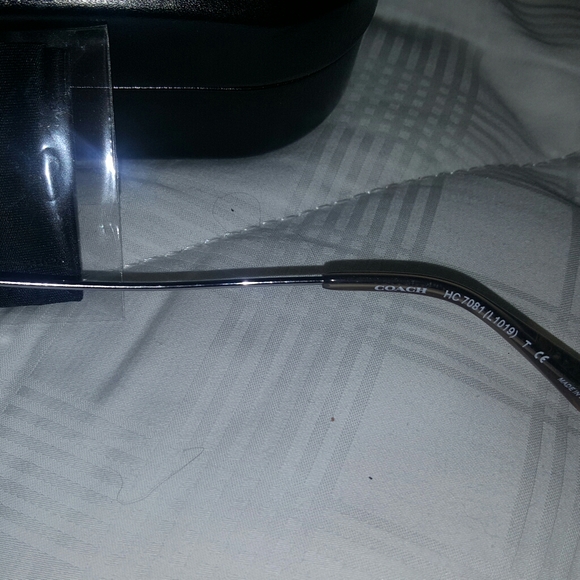 NWT Coach Ladies sunglasses - Picture 3 of 5